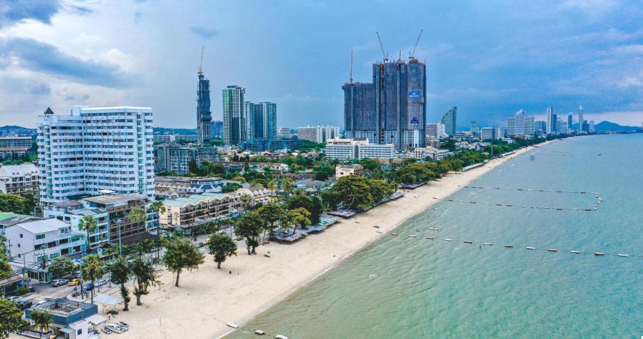 Happy Vikings - Beachfront Hotell Jomtien Beach Exteriör bild