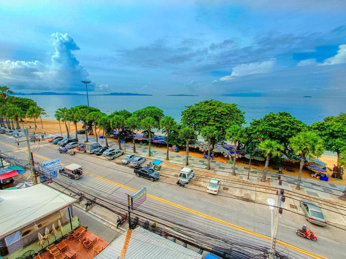 Happy Vikings - Beachfront Jomtien Beach Exteriör bild