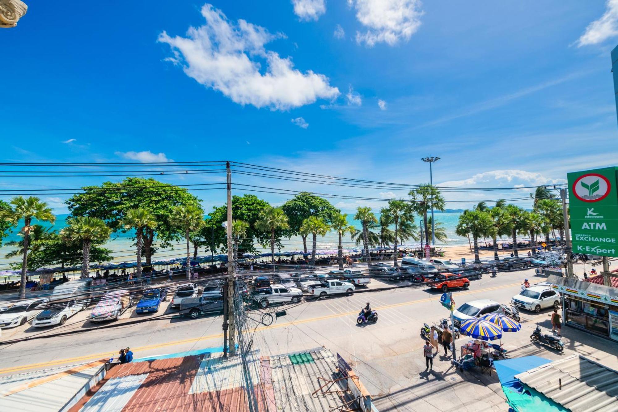 Happy Vikings - Beachfront Hotell Jomtien Beach Rum bild