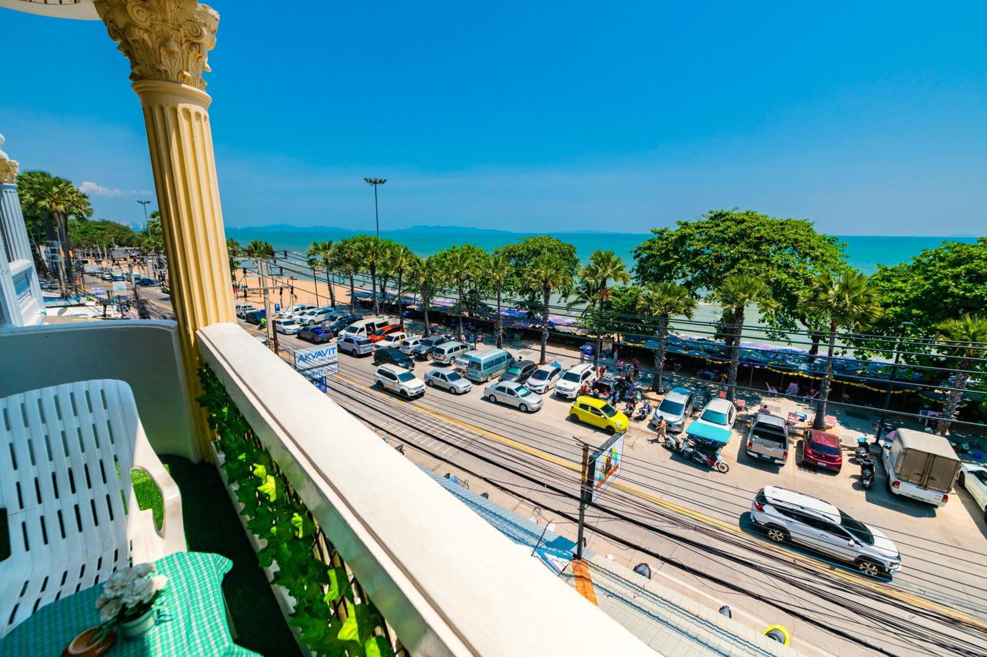 Happy Vikings - Beachfront Jomtien Beach Rum bild